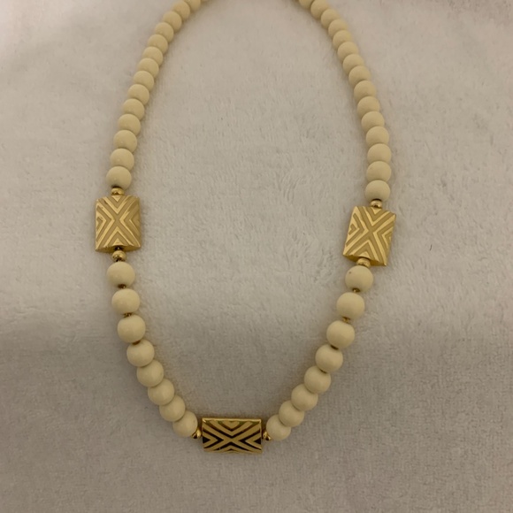 Napier Vintage Pearl Necklace 18” - Picture 2 of 9